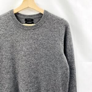 Halogen 100% Cashmere gray crew neck sweater